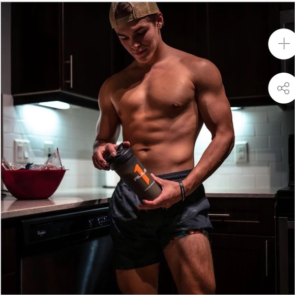 Maamgic 2in1 Lined Gym Shorts - Black Mayan print - Size XL - Picture 4 of 7